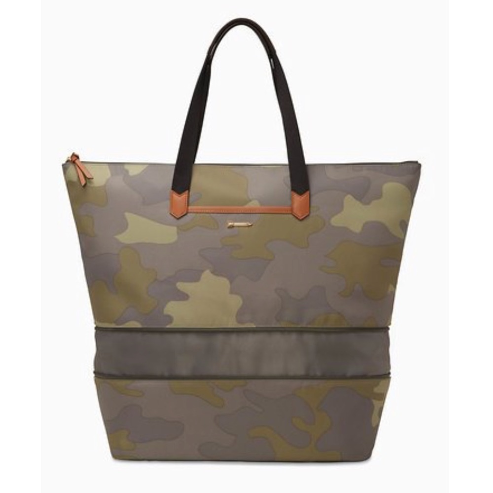 Stella and Dot Camo Daytripper